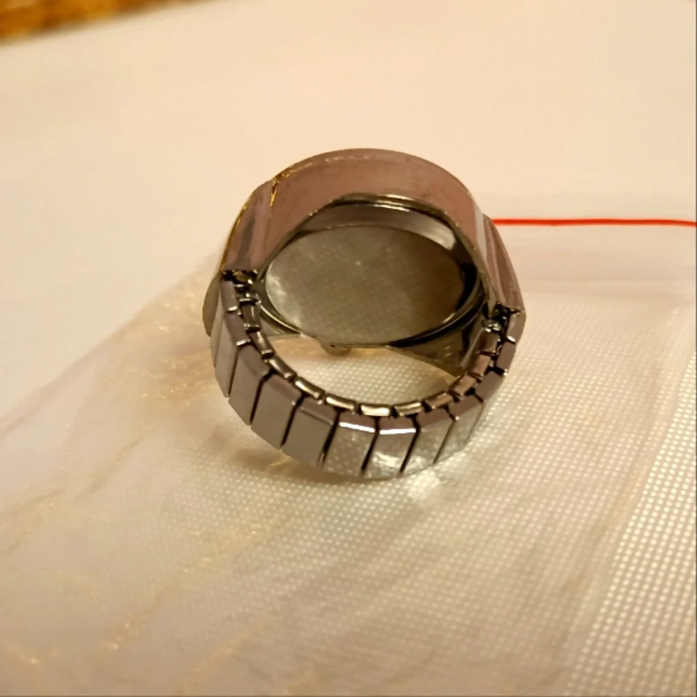 New Silver Stretchable Watch ⌚ Ring, size 7 to 11
